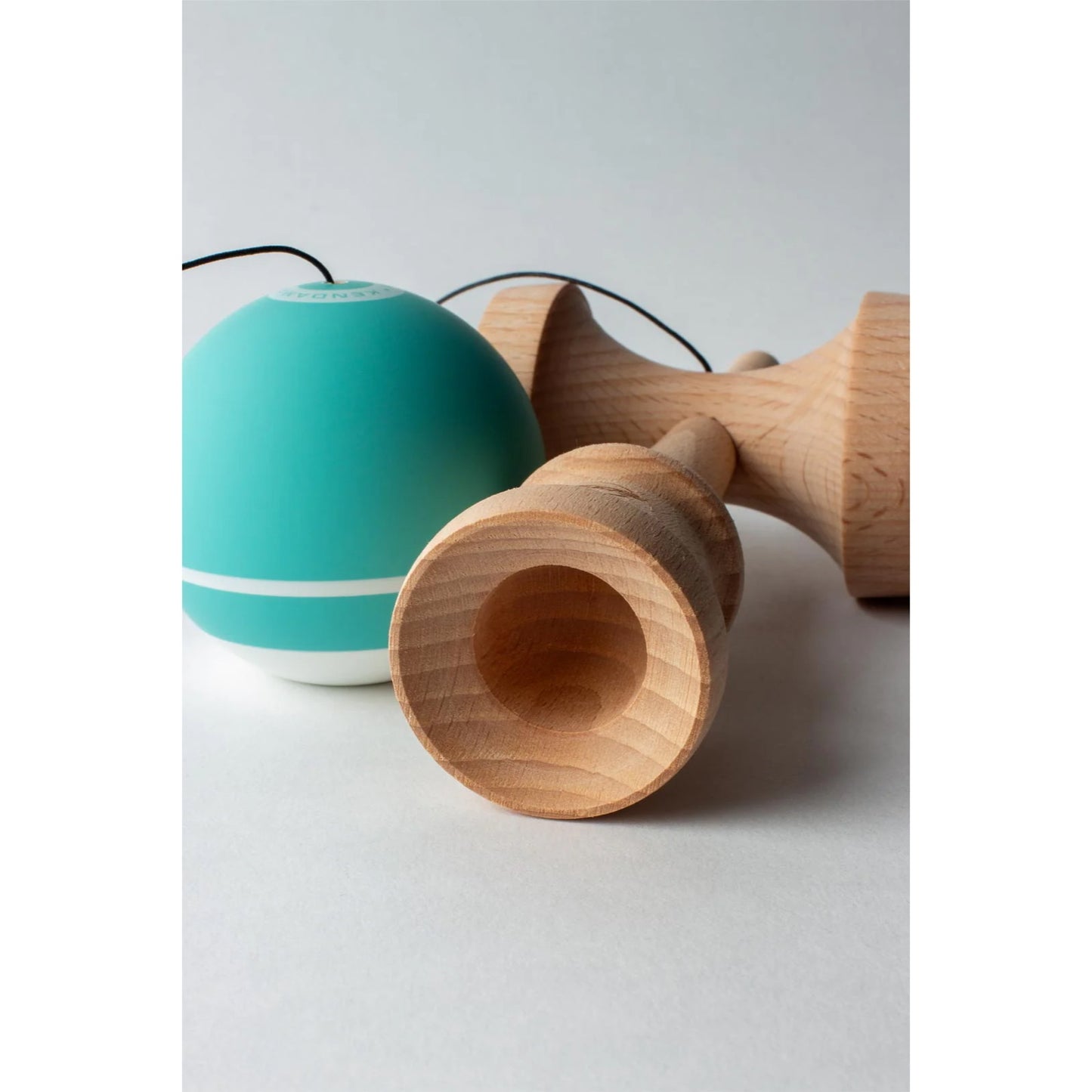 SWEETS KENDAMAS BROKEN SHAPE - TRACKER - SEAFOAM - (ANTI-SKID)